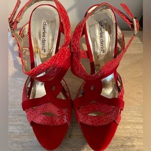 Charles David Red 4in Platform Heels Suede w/ Snake Print Size 7 1/2